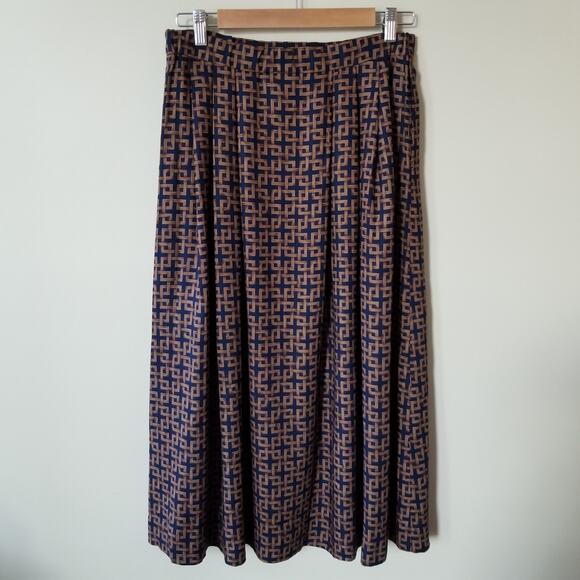 Vintage 80s Pendleton Navy & Gold Geometric Print Coordinating Blouse Skirt Set - Picture 9 of 11